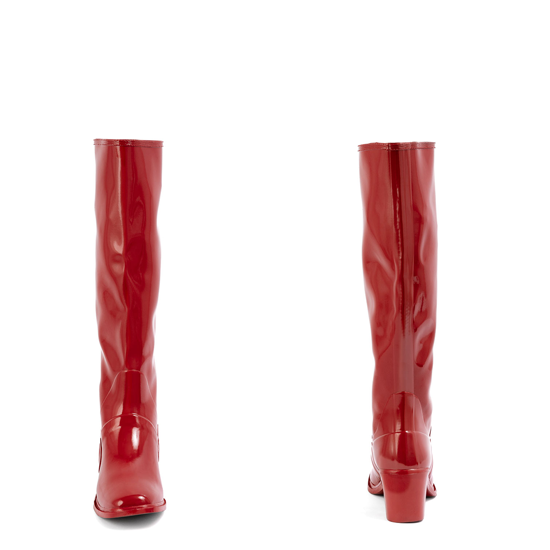 Karin Cherry Red front and back view of ACQUO of Sweden shiny rubber boots with a structured silhouette and block heel.