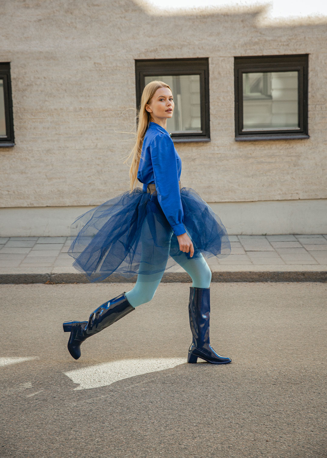 Knee-high rubber boot Karin Iris Blue – ACQUO of Sweden
